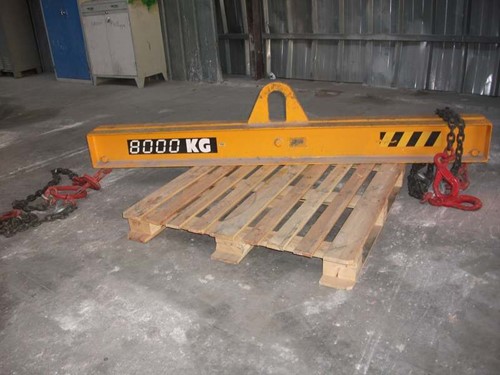 Lifting beam 8 t, with 2 hooks, length 2180 mm